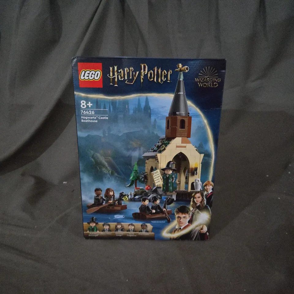 LEGO HOGWARTS CASTLE BOATHOUSE 