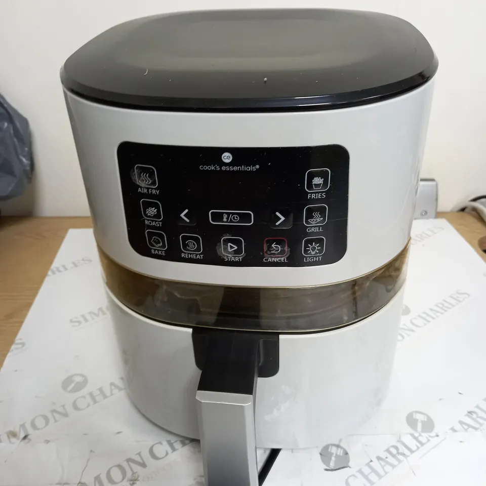 COOK'S ESSENTIALS 5.8L AIR FRYER IN SLATE GREY - VISABLE DAMAGE 