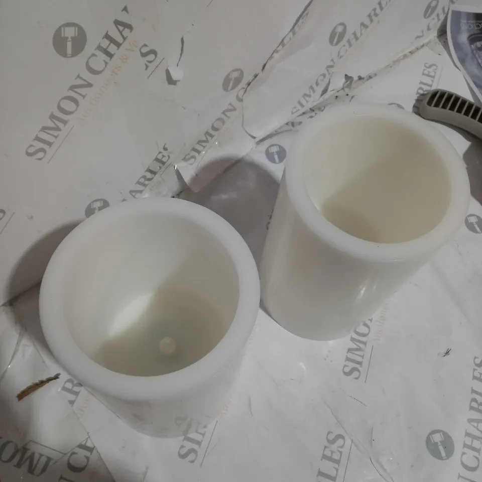 BOXED K BY KELLY HOPPEN SET OF PILLAR CANDLES WHITE 20CM