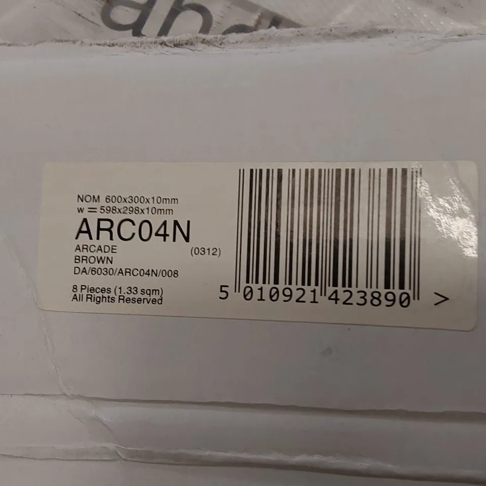 PALLET TO CONTAIN APPROX 32 X PACKS OF JOHNSON TILES ARCADE BROWN PORCELAIN FLOOR TILES - 8 TILES PER PACK // TILE SIZE: 598 X 298 X 10mm