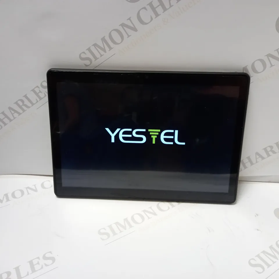 YESTEL X-SERIES ANDROID TABLET X7 WITH MOUSE, KEYBOARD AND CHARGER 