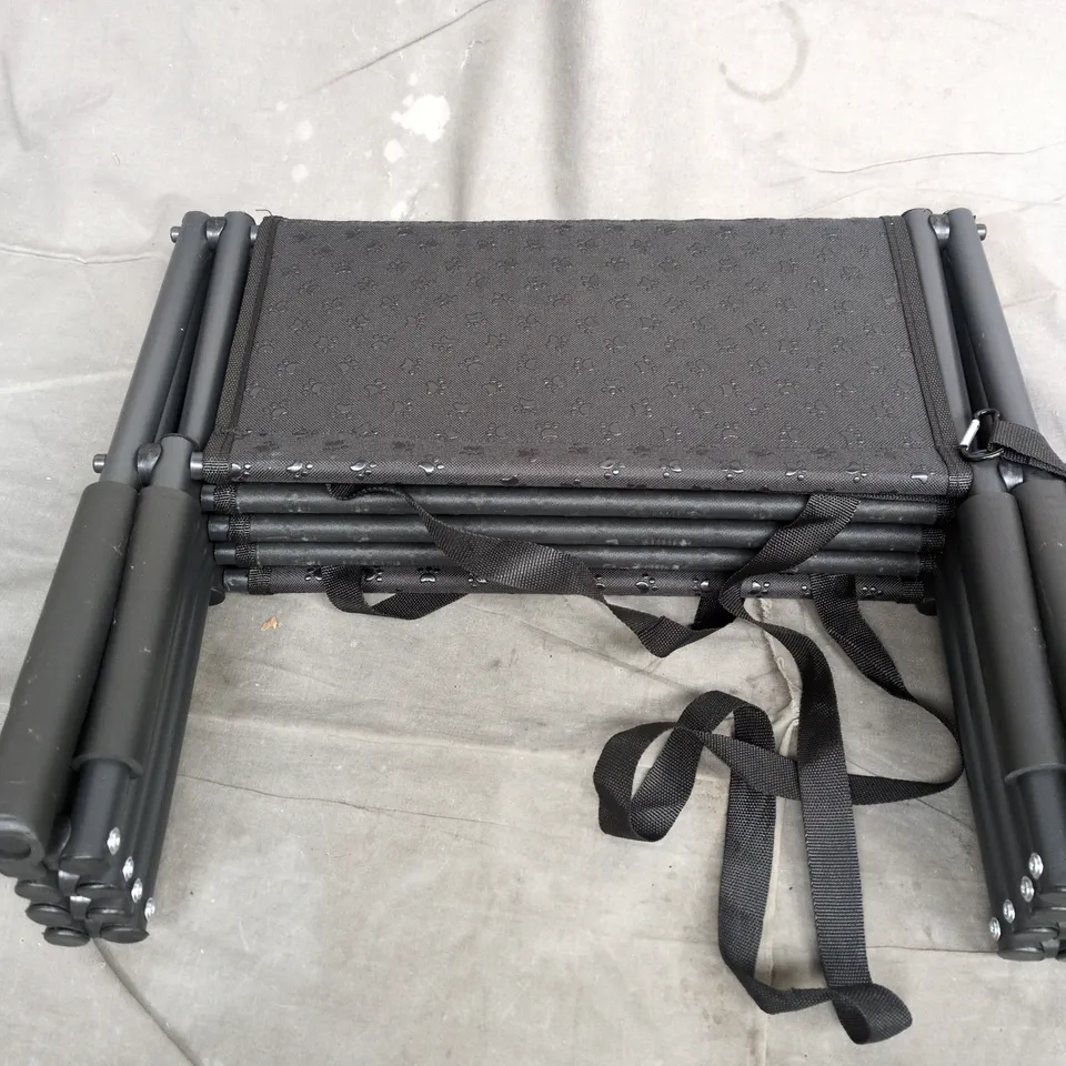 FOLDING DOG STAIR IN BLACK