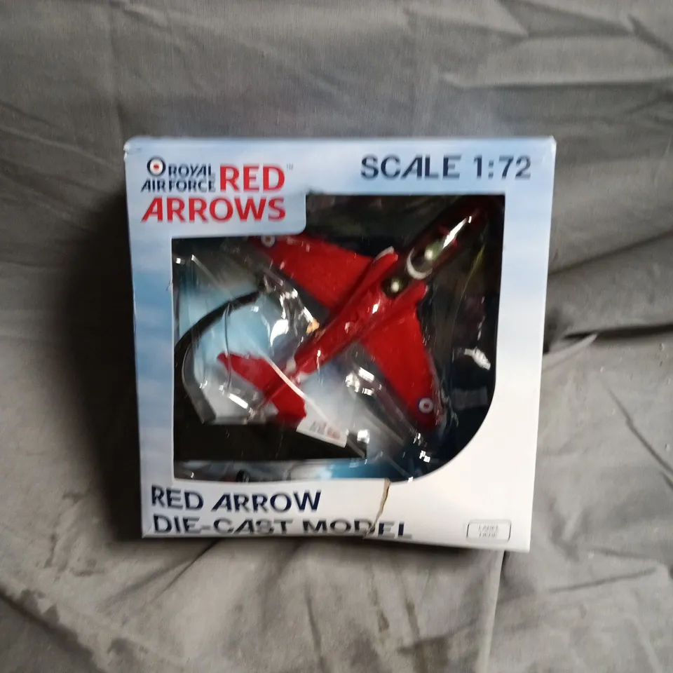 RED ARROWS DIE-CAST MODEL AIRCRAFT – SCALE 1:72, BOXED