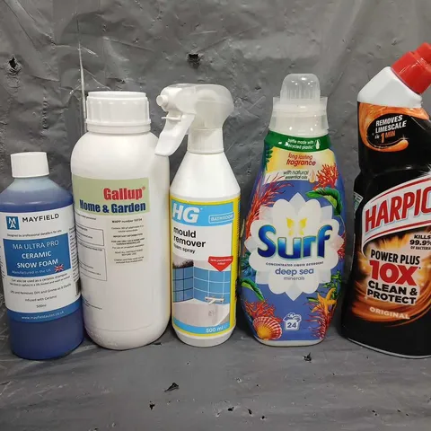 11 ASSORTED LIQUIDS TO INCLUDE SCOLA ARTMIX PAINT , SURF DEEP SEA , MAYFEILD SNOWFOAM , HARPIC POWER PLUS ETC