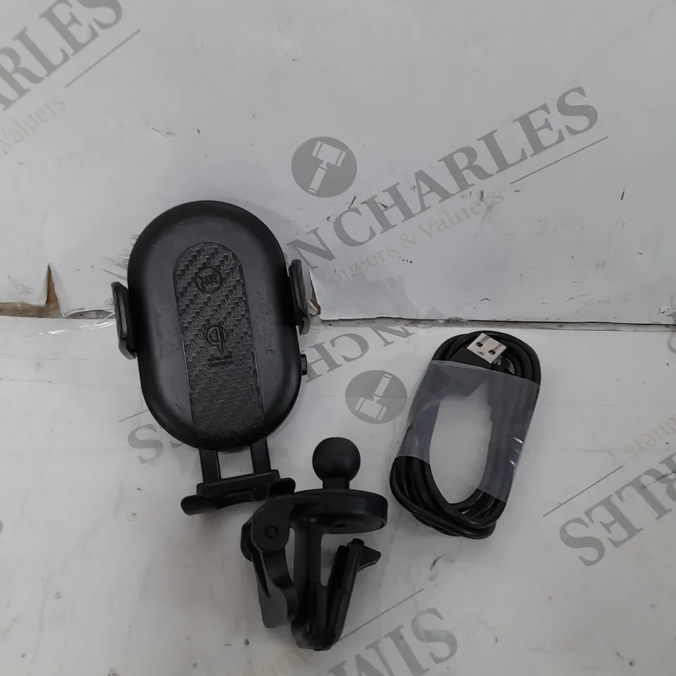 MIXX DASH CHARGE IN CAR VENT MOUNT WITH FAST QI WIRELESS CHARGING