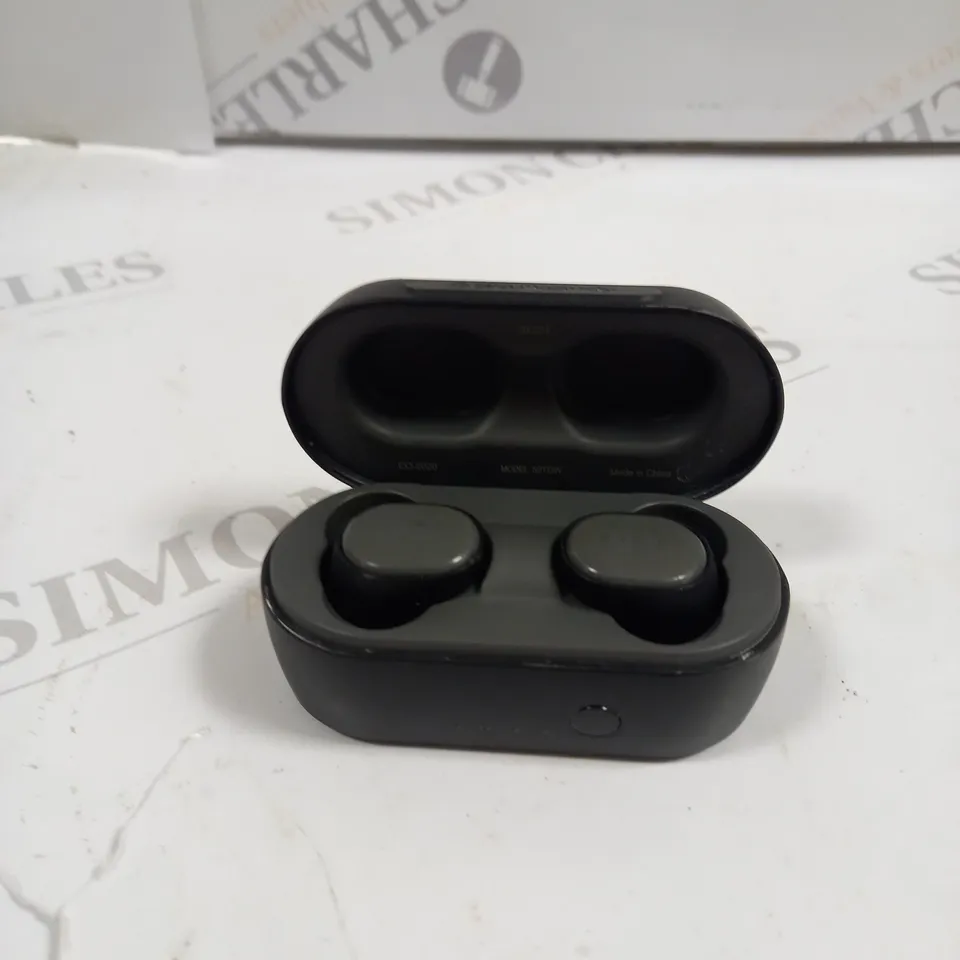 SKULLCANDY TRUE WIRELESS EARBUDS BOXED 