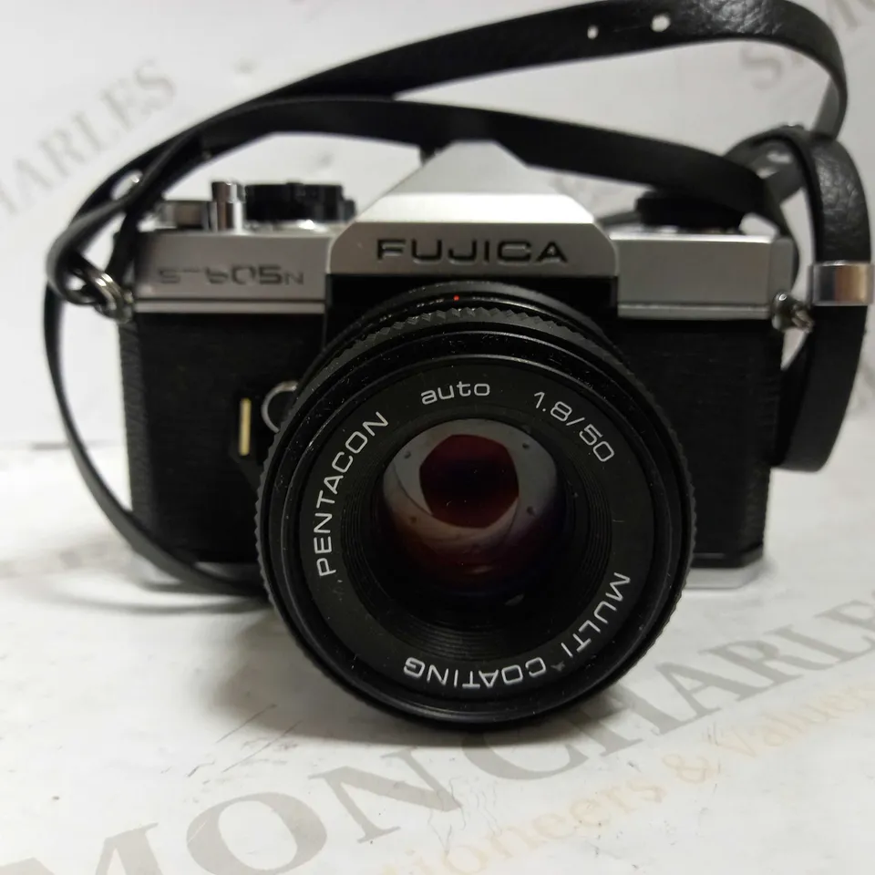 FUJICA ST605N CAMERA
