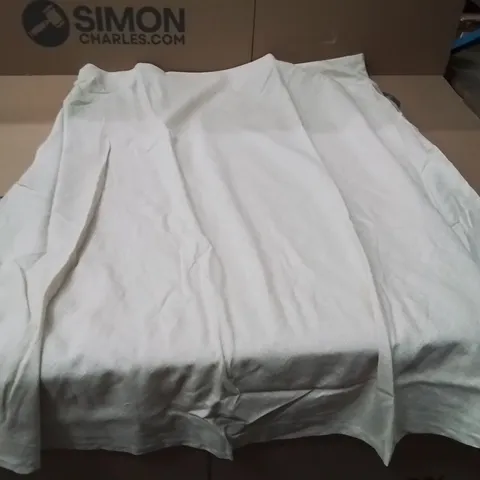 BOXED BRAND NEW APPROXIMATELY 17 JD WILLIAMS FIT&FLARE SKIRT SAND SIZE 30