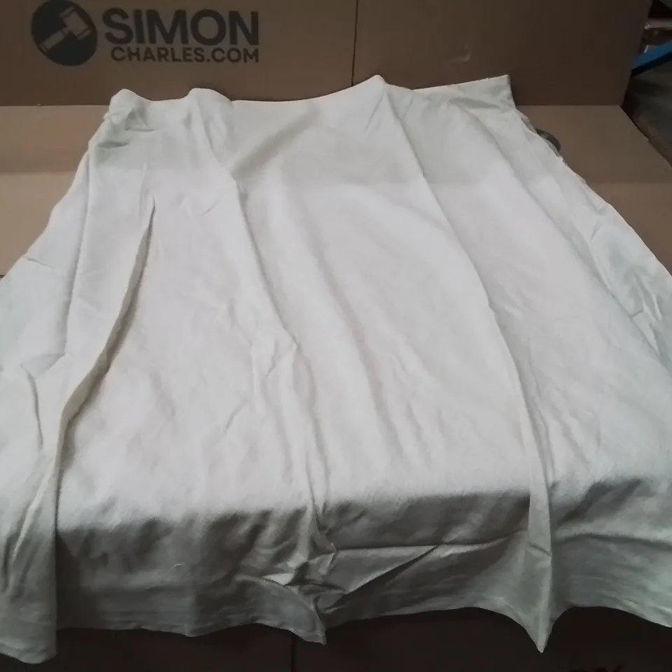 BOXED BRAND NEW APPROXIMATELY 17 JD WILLIAMS FIT&FLARE SKIRT SAND SIZE 30