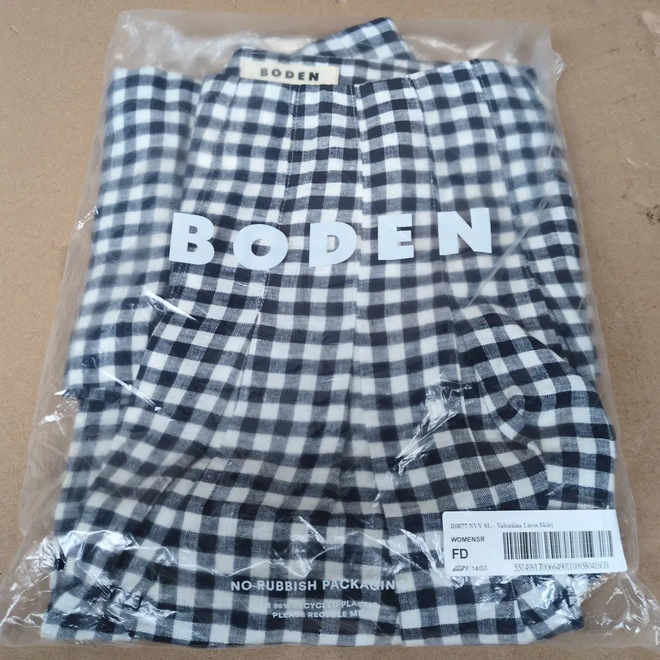 BAGGED BODEN VALENTINA LINEN SKIRT IN BLACK/WHITE - 6L