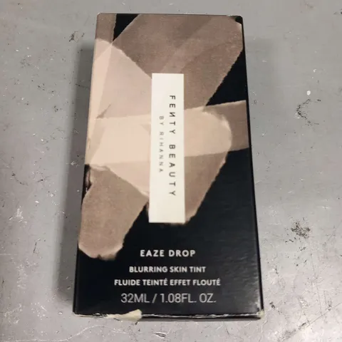 BOXED FENTY BEAUTY BY RHIANNA BLURRING SKIN TINT 32ML