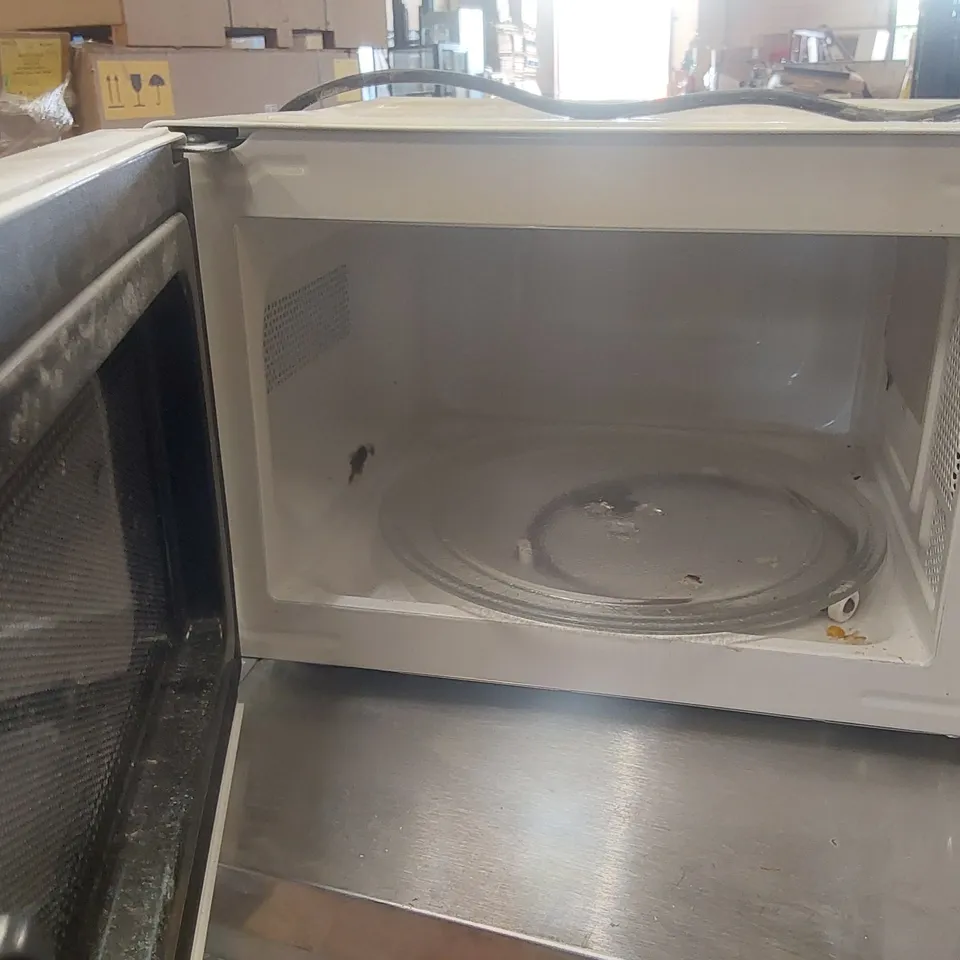 TOLBEC 700W MICROWAVE OVEN