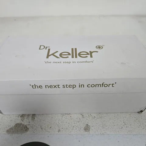 DR KELLER CASUAL SHOES – GREY/WHITE – LADIES SIZE 4
