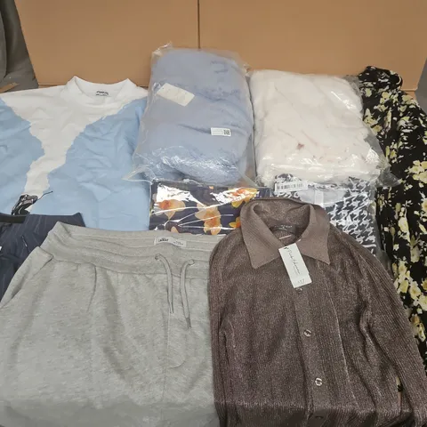 LARGE QUANTITY OF ASSORTED CLOTHING ITEMS TO INCLUDE TOKYO LAUNDRY, PRIMARK OR ZARA VARIOUS SIZES