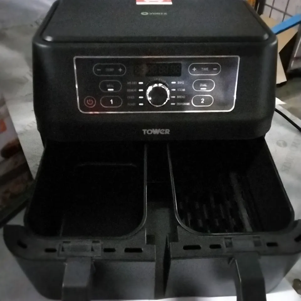 BOXED TOWER 8 LITRE DUAL BASKET AIR FRYER 