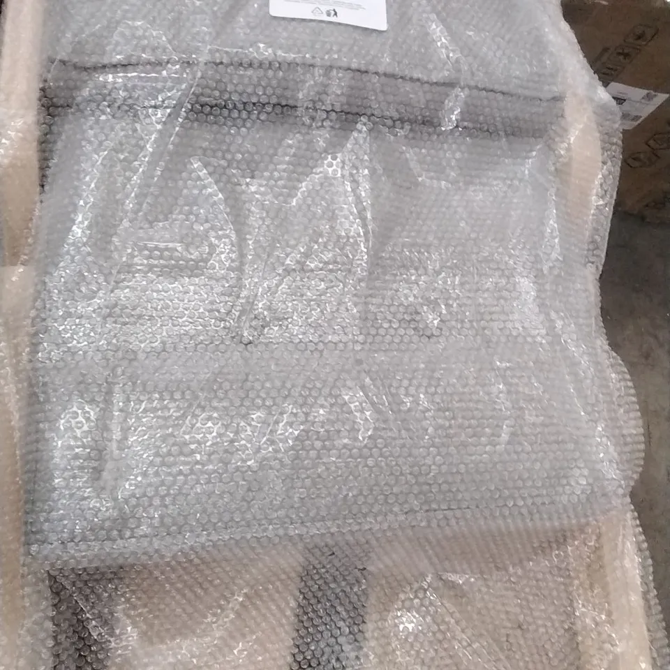 BOXED FOLDING CHAIR WITH CUSHION 2PCS 