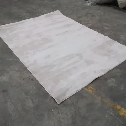 QUALITY DESIGNER AREA RUG - APPROXIMATELY 200X140CM