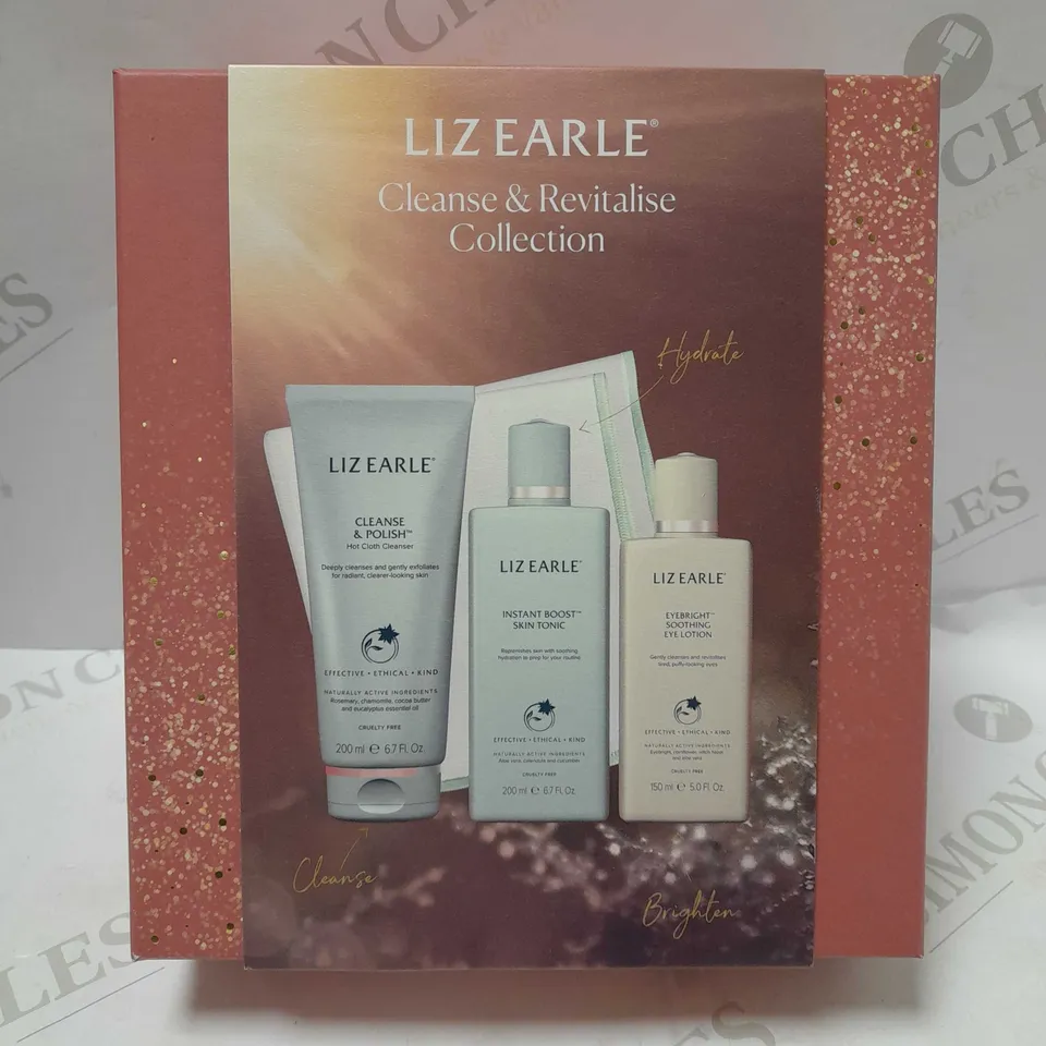 LIZ EARLE CLEANSE & REVITALISE GIFT SET 
