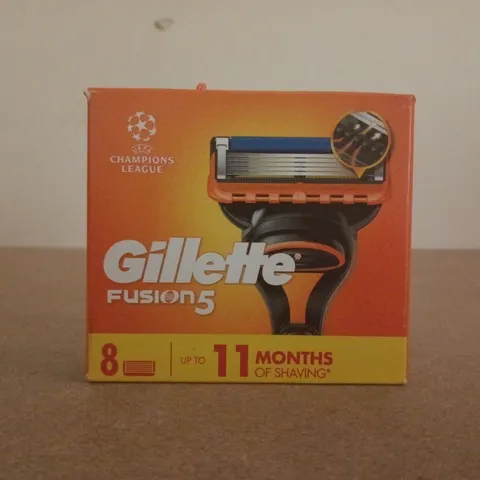 GILLETTE FUSION 5 UEFA CHAMPIONS LEAGUE PACK OF 8 RAZORS