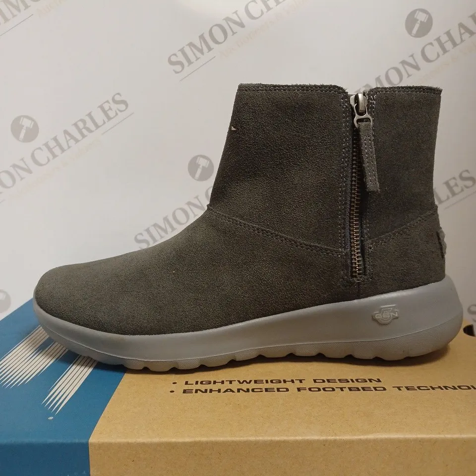 BOXED SKECHERS ZIP ANKLE BOOTS, CHARCOAL - SIZE 6