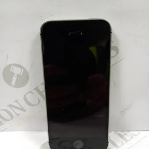 APPLE IPHONE SE (1ST GENERATION) - SILVER