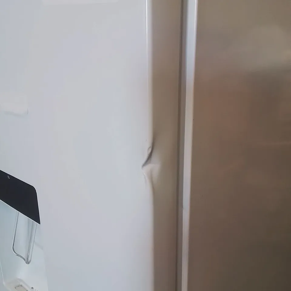 SIA SNF1850WE WATER DISPENSER FRIDGE FREEZER -WHITE-