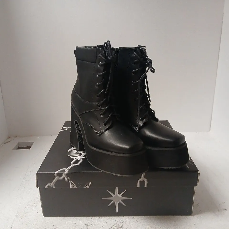 KOI BLACK PLATFORM LACE-UP ANKLE BOOTS WITH SIDE ZIP – WOMEN'S FOOTWEAR UK 6