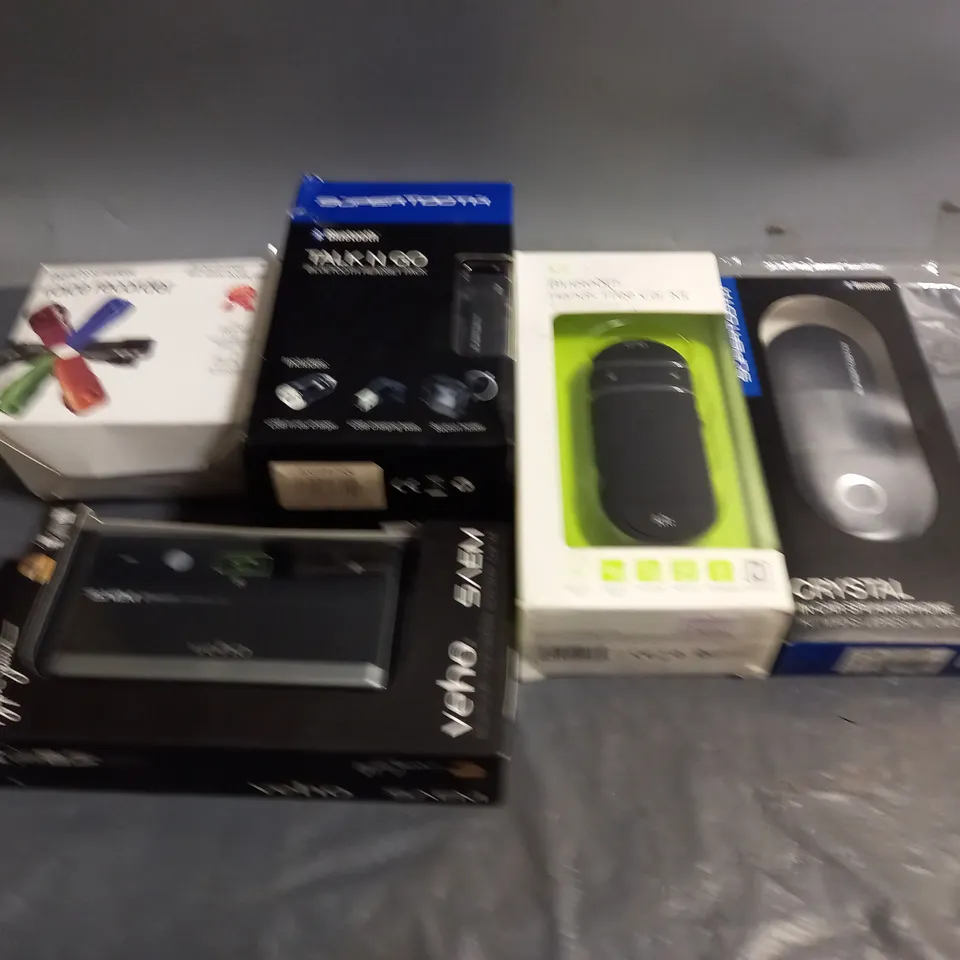 LARGE BOX OF ASSORTED ELECTRICAL ITEMS TO INCLUDE CAR SPEAKERS, VOICE RECORDER AND TALK N GO