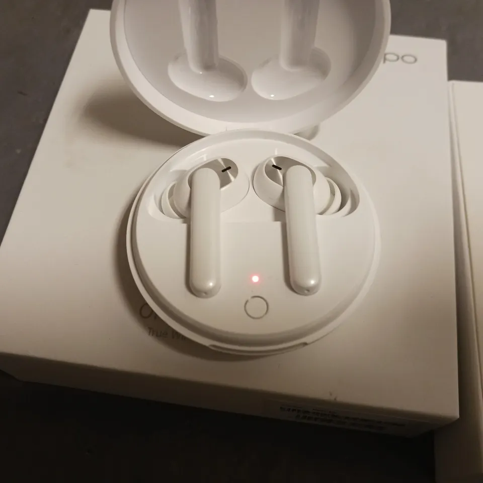 BOXED OPPO ENCO W31 TRUE WIRELESS HEADPHONES