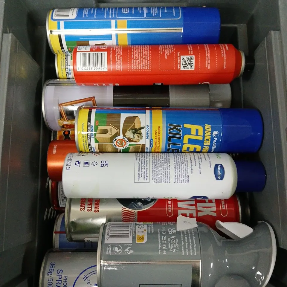 APPROXIMATELY 15 ASSORTED AEROSOL ITEMS TO INCLUDE SPRAY PAINT, HAIRSPRAY, AIR FRESHENER ETC - COLLECTION ONLY