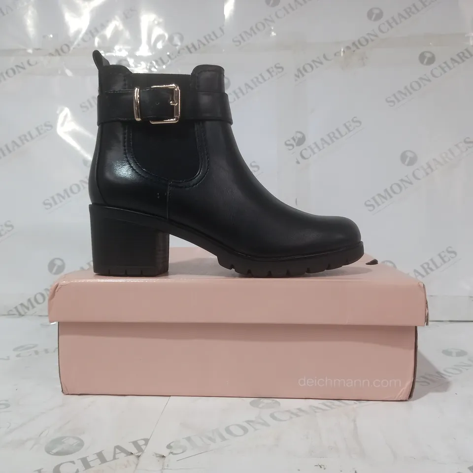 BOXED PAIR OF GRACELAND LOW BLOCK HEEL ANKLE BOOTS IN BLACK EU SIZE 38