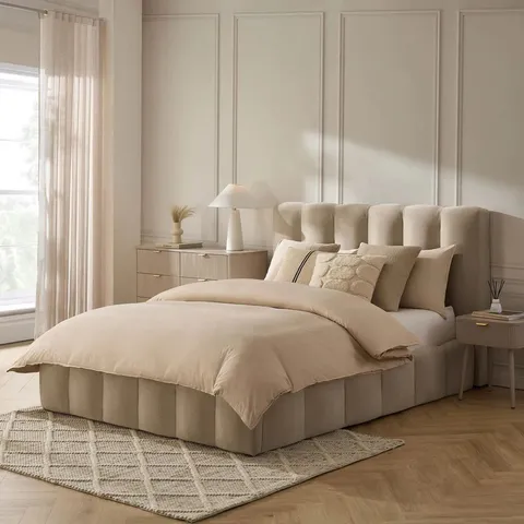 BOXED DUSK CHESHIRE OTTOMAN STORAGE BED - CHENILLE OATMEAL // SIZE: 5FT KING (2 BOXES)