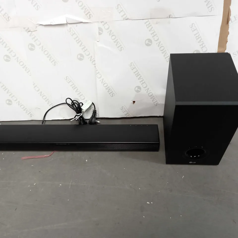 LG SJ2 160W RMS 2.1 CHANNEL WIRELESS COMPACT SOUNDBAR RRP £150