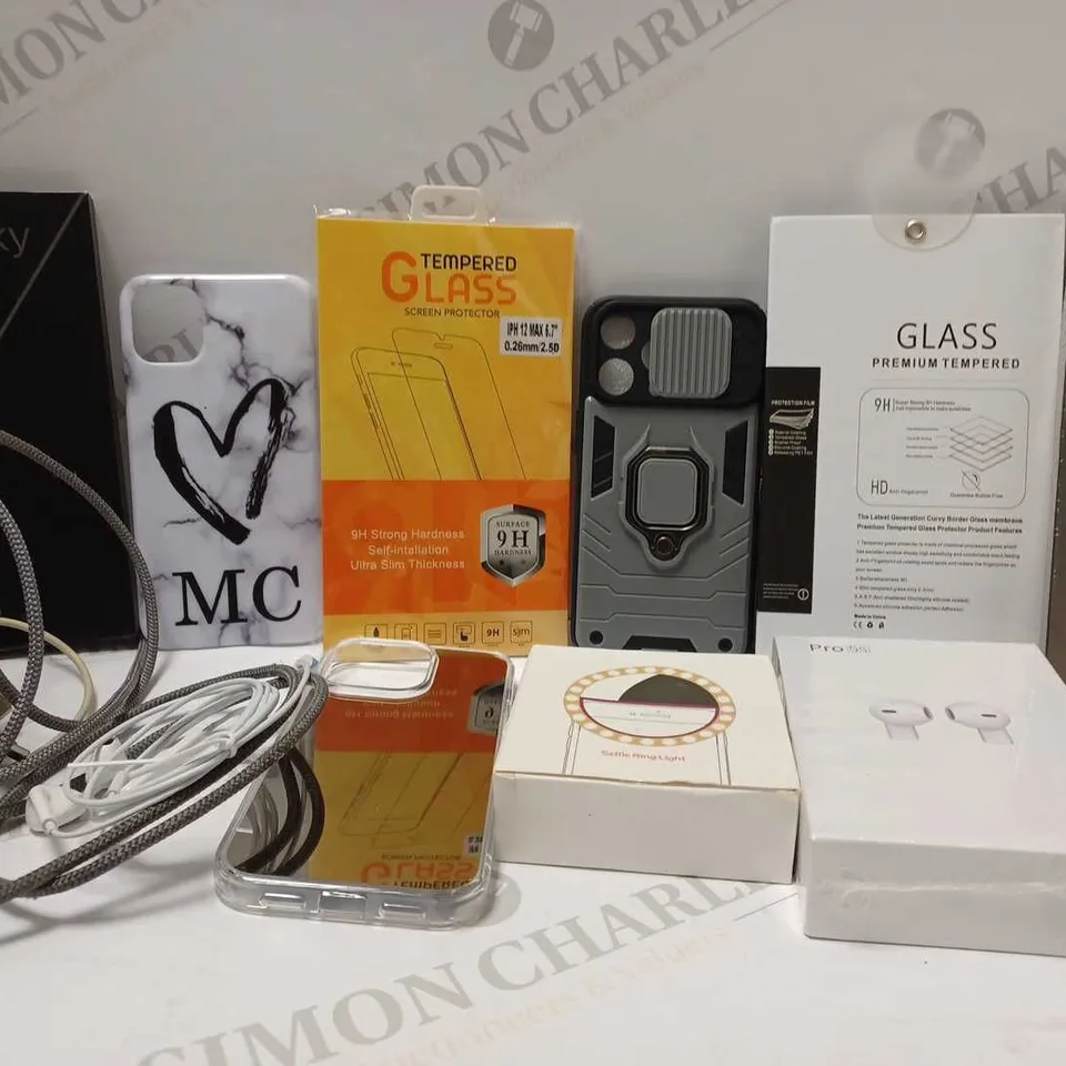 LOT OF APPROX 20 ASSORTED MOBILE PHONE ACCESSORIES TO INCLUDE SCREEN PROTECTORS, SELFIE RING LIGHT, WIRED EARPHONES, ETC