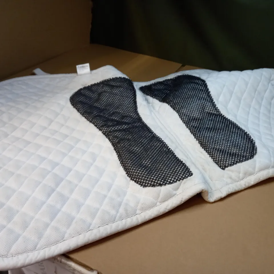 JOHN WHITAKER WHITE/NAVY HORSE COAT