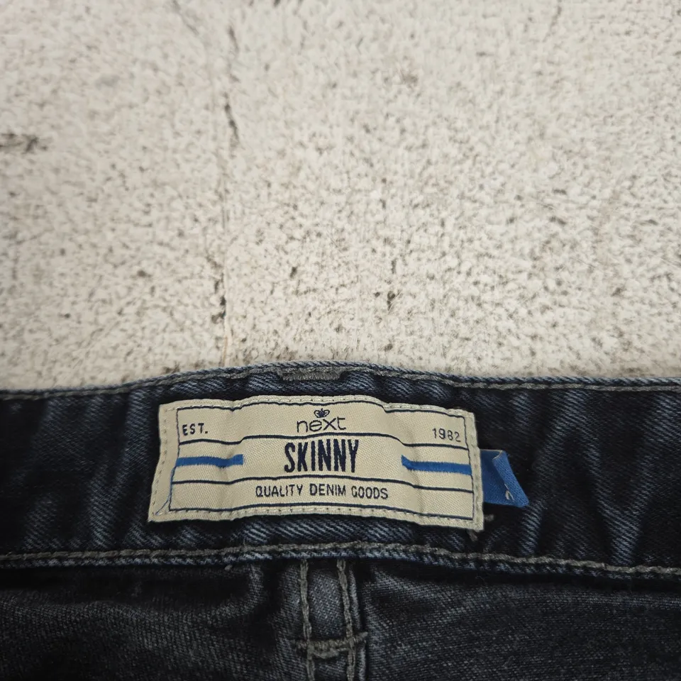 UK 32 NEXT SKINNY JEANS – DENIM