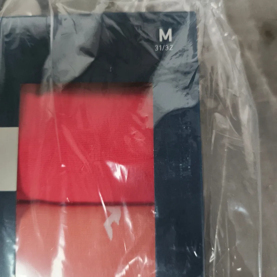 HOLLISTER CLASSIC LENGTH 4" INSEAM BOXER BRIEFS – 5 PACK, SIZE M