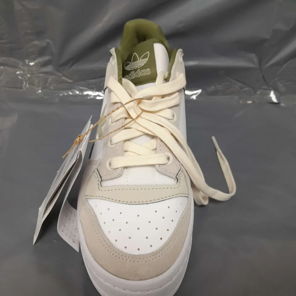 BOXED PAIR OF ADIDAS FORUM BOLD SHOES IN WHITE/GREEN/STONE UK SIZE 5