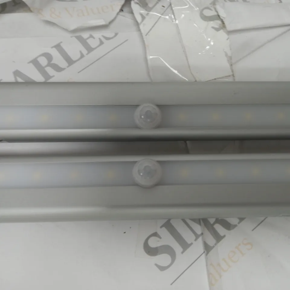 PAIR OF ADHESIVE LIGHT BARS 