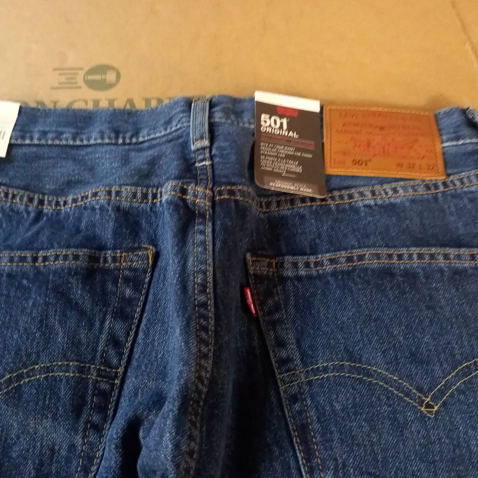 LEVIS 501 ORIGINAL STRAIGHT LEG JEANS - 32W R