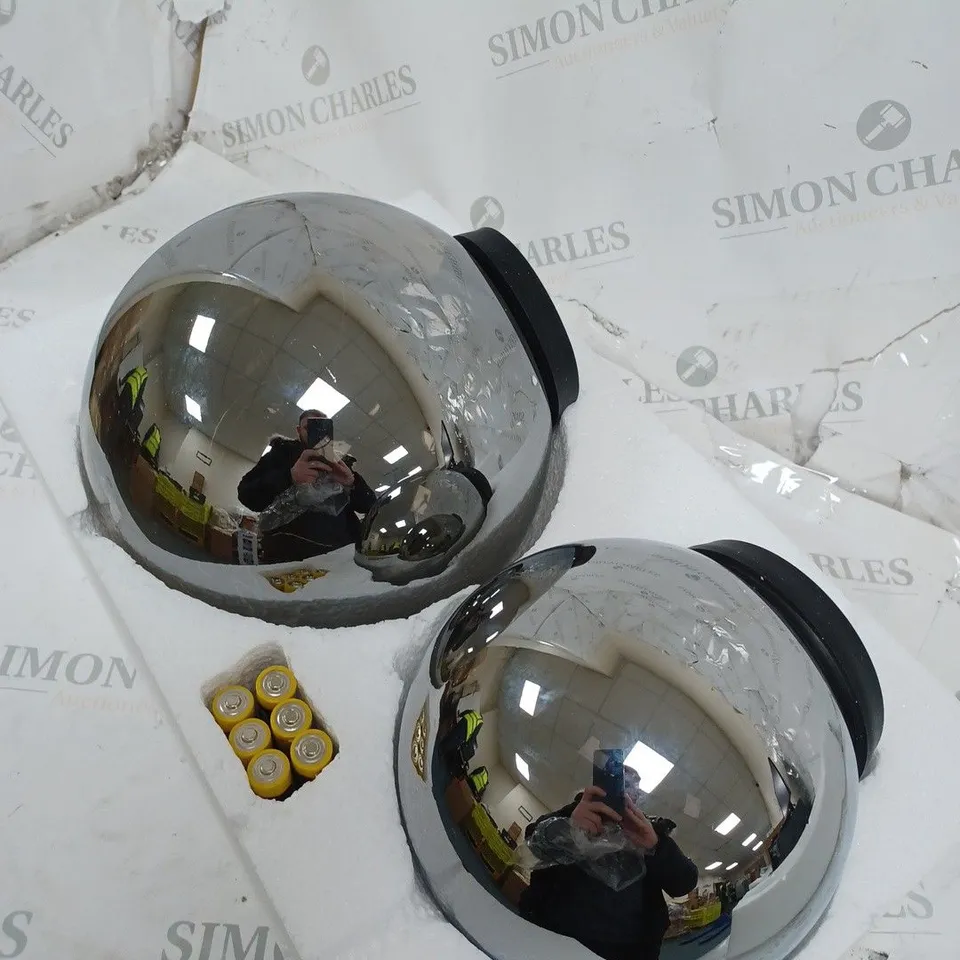 OUTLET K BY KELLY SET OF 2 INDOOR OUTDOOR PRELIT GLASS DECOR