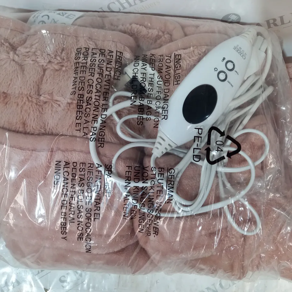 BOXED COZEE HOME VELVETSOFT HEATED THROW IN PINK