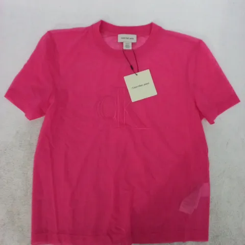 CALVIN KLEIN JEANS SHORT SLEEVE SHEER T-SHIRT IN BERRY BUNCH SIZE XS