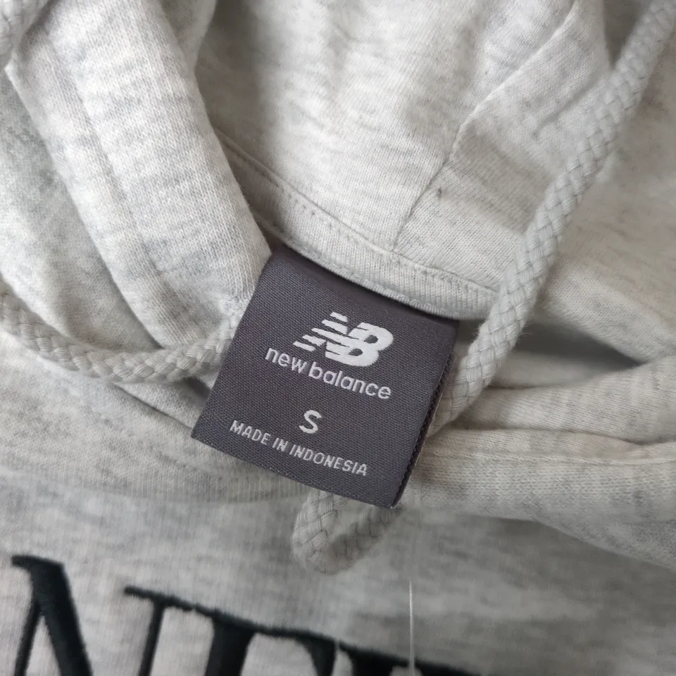 NEW BALANCE OVERSIZED TRACKSIDE HOODIE IN GREY - SMALL