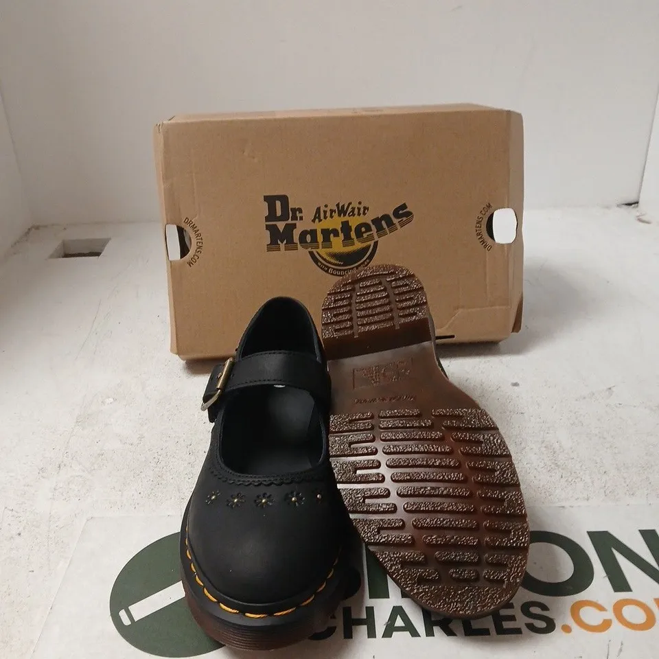 DR. MARTENS MARY JANE FLOWER – BLACK, UK 4 (EU 37) – BOXED