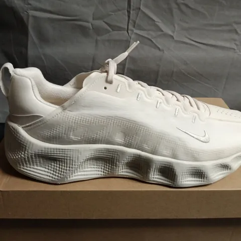 BOXED PAIR OF NIKE AVA ROVER β WHITE, UK 11