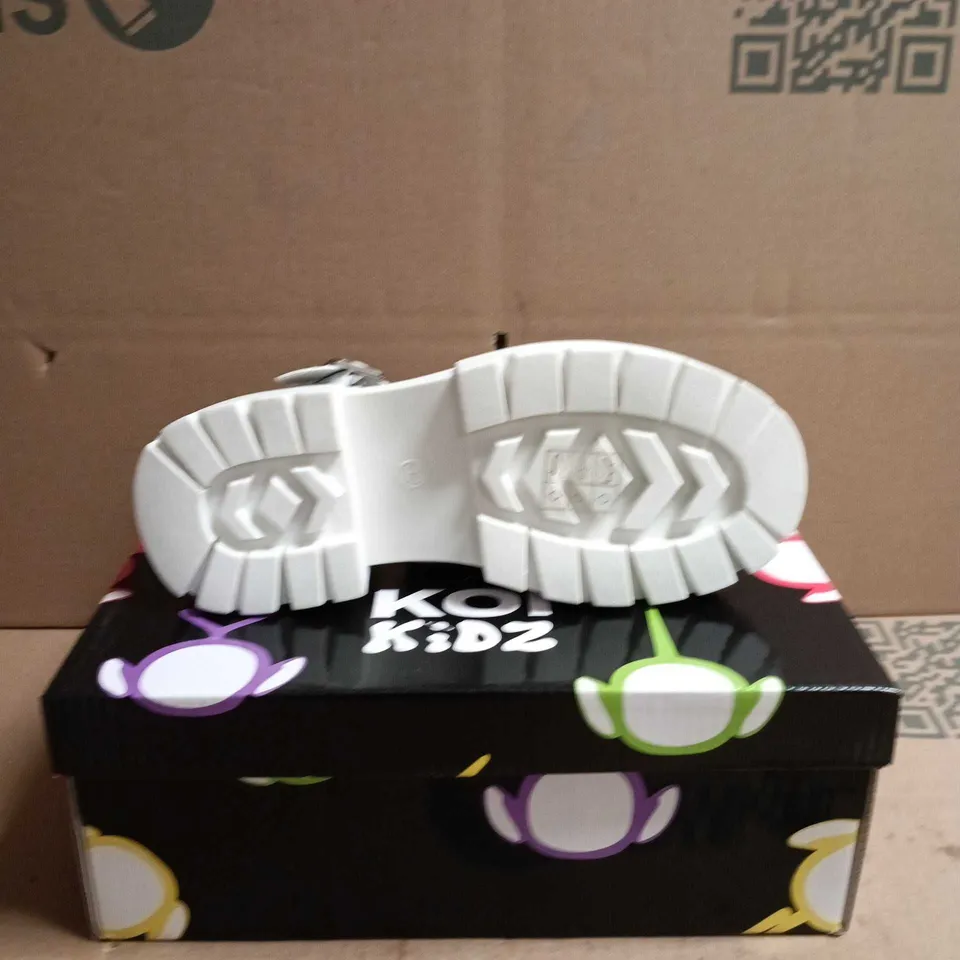 KOI KIDZ TELETUBBIES GLITTER TRUMPETS SANDALS WHITE MULTI SIZE 13
