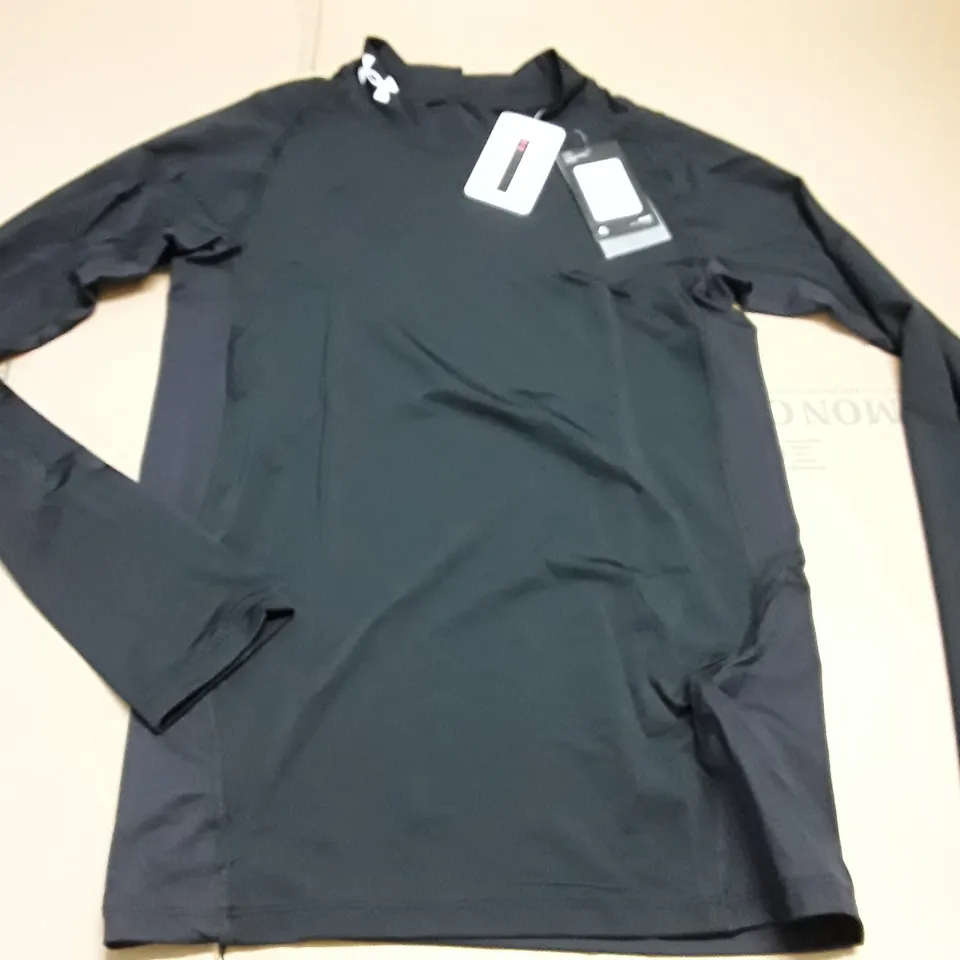 UNDER ARMOUR JUNIOUR LONG SLEEVE TOP - 13 XL