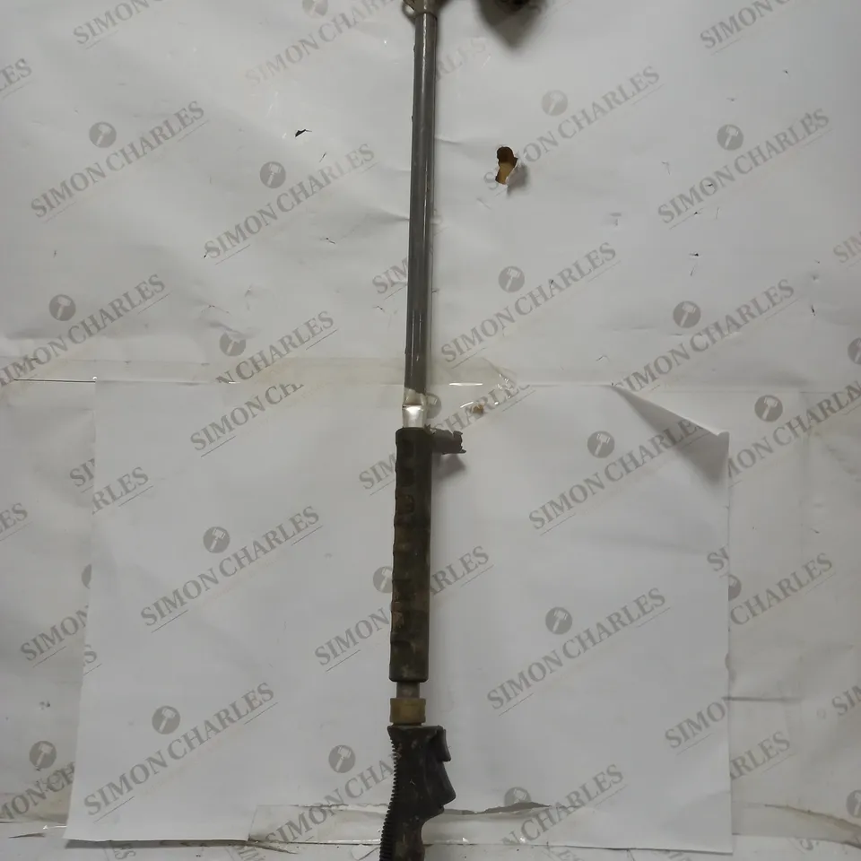 REHAU 36IN LANCE SPRAY 9 PATTERN ADJUSTABLE HEAD