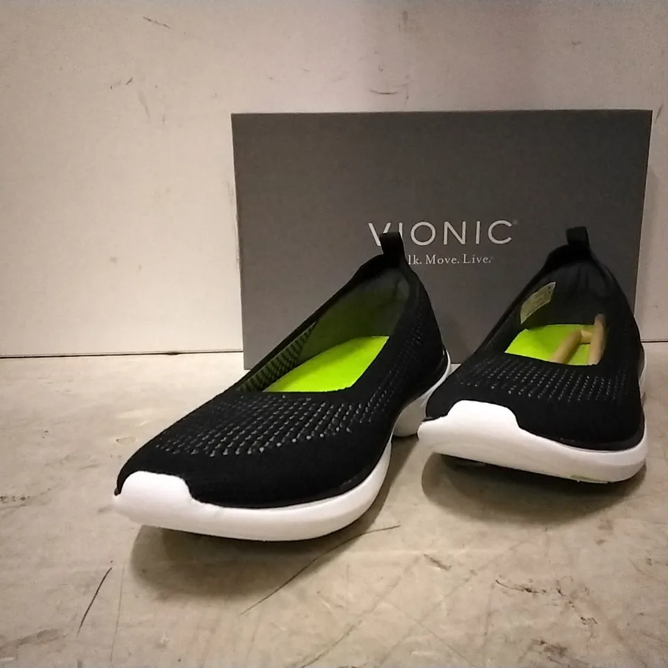 BOXED VIONIC BALLERINA,  BLACK , SIZE 5 , 2 PAIRS 